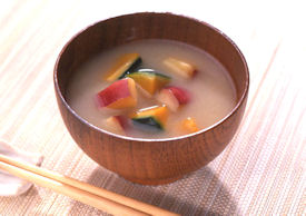 さつまいもと かぼちゃのみそ汁
