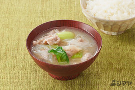 チンゲン菜と春雨のみそ汁