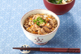 鶏肉の炊き込みご飯